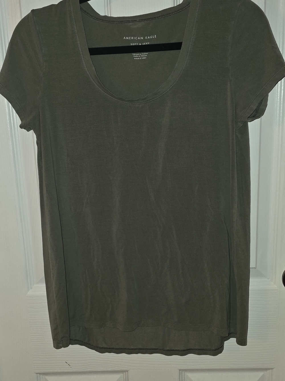 American Eagle Outfitters Olive Green Scoop Neck Short Sleeve Tee